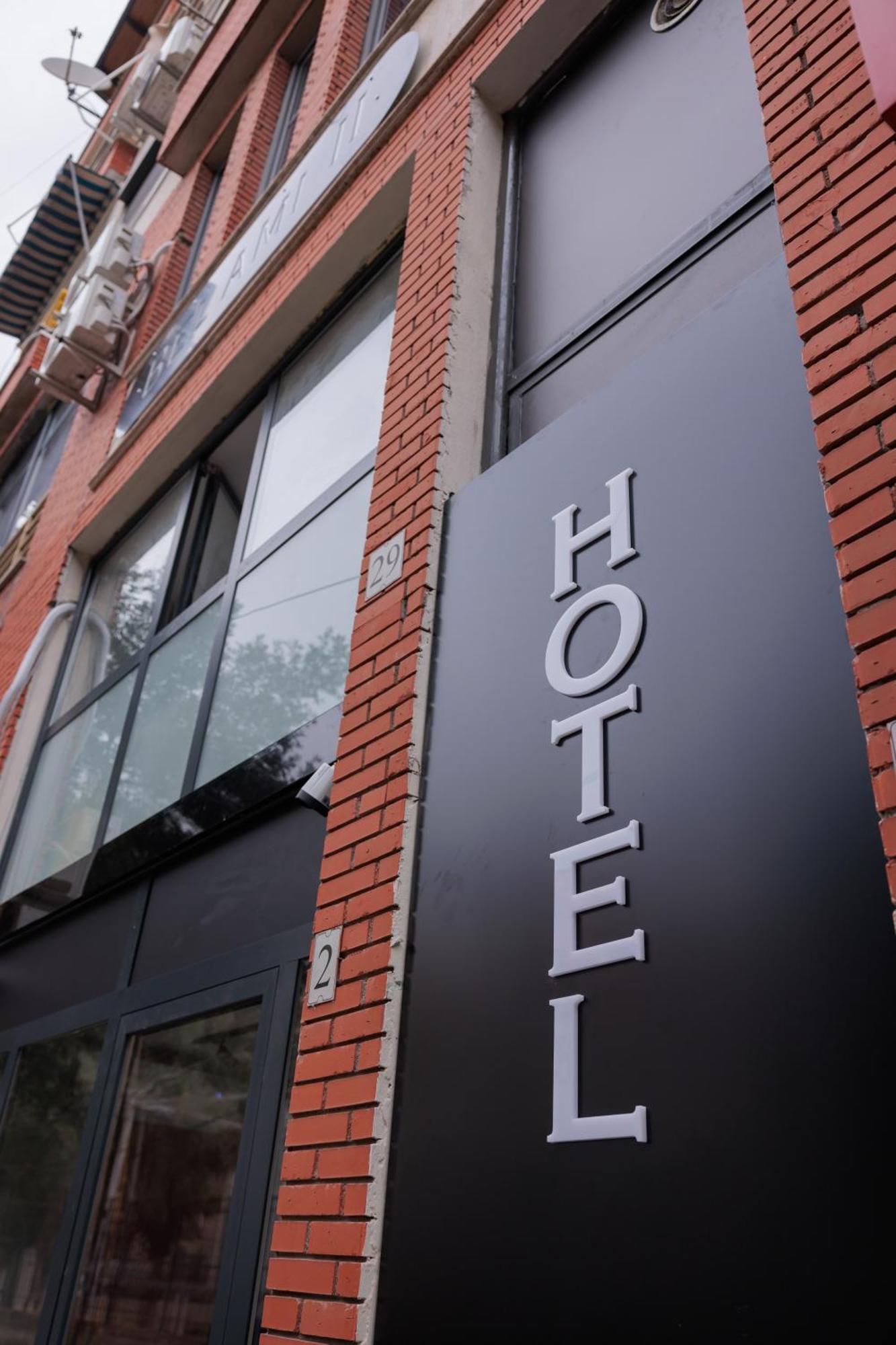 Bel Ami Tirana 2 Hotell Eksteriør bilde